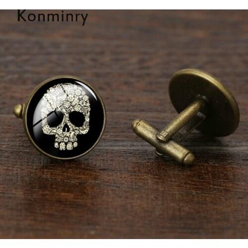 Konminry Vintage Skeleton Men Cufflinks Round Glass White Skull Design Cuff links Wedding Gift Shirt Suit Fashion Jewelry