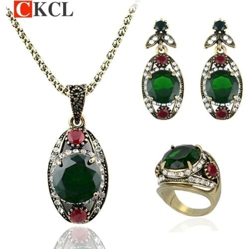 High Quality Fashion Vintage Gold Color Bridesmaid Green Crystal Jewelry Sets 3 Pieces Of Necklace Earrings Ring For Women