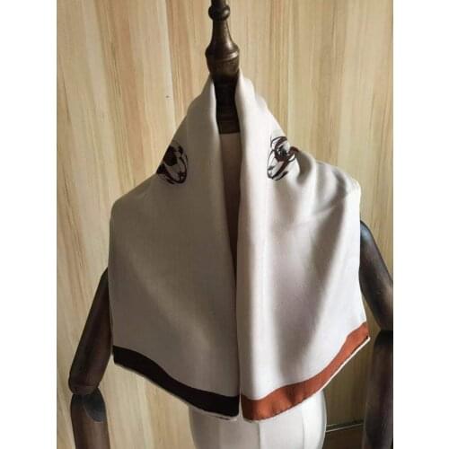 2021 new arrival fashion elegant brand 80% cashmere 20% silk scarf 90*90 cm square shawl twill wrap for women lady girl