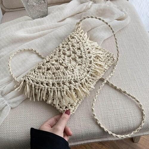 Women Summer Beach Tassel Design Straw Shoulder Messenger Bags Ladies Fashion Rattan Weave Crossbody Purse Casual Mini Handbags