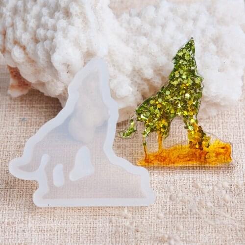 DoreenBeads Hot Sale Silicone Resin Mold For Jewelry Making Wolf Hand Craft DIY Tools White 38mm(1 4/8") x 38mm(1 4/8"), 1 Piece