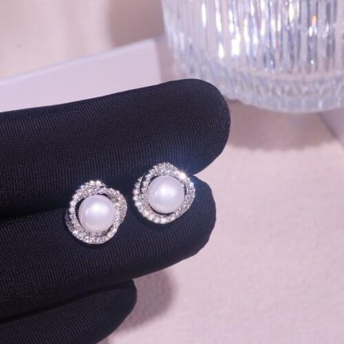 Romantic Cute Imitation Pearl Stud Earrings for Women Elegant Round Zircon Stone Stud Earrings Wedding Party Crystal Jewelry