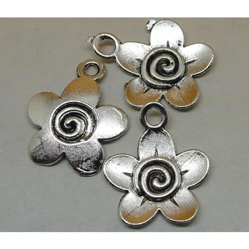 ALYMMO 8Pcs/lot Antique Silver Cute Flower Charms 18x22mm Plant Flower Pendant DIY Jewelry Accessories