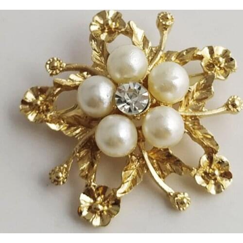 Opal Pearl Brooches For Women Fashion Pin Pins Elegant Rhinestone Brooch Sweaters Jewelry Luxury Accessories 2021