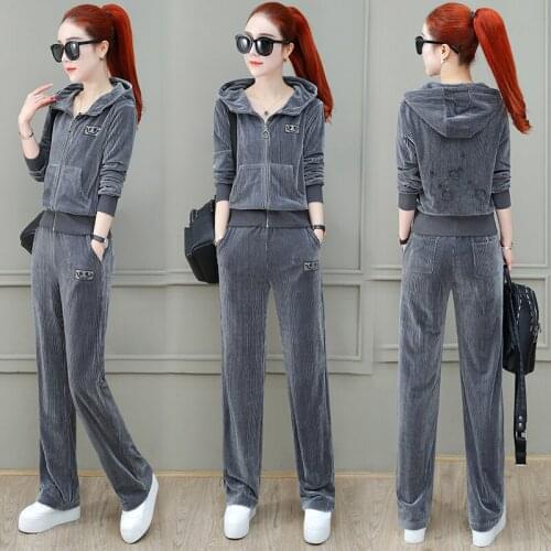 Womens sports suit gold velvet track suit female Ropa Mujie spring and autumn new womens combined crop top sports Lopadmu