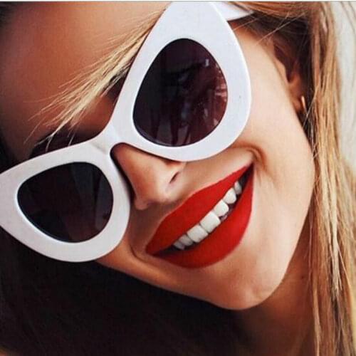 2018 Quality Cat Brand Design Women Sunglasses Eye glasses oversize retro female vintage fashion goggles party cosplay eyewear