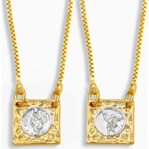 FLOLA Small Virgin Mary Necklace For Women Polished Suqare Fairy Wings Pendant Necklace Gold Plated Protection Jewelry nket84