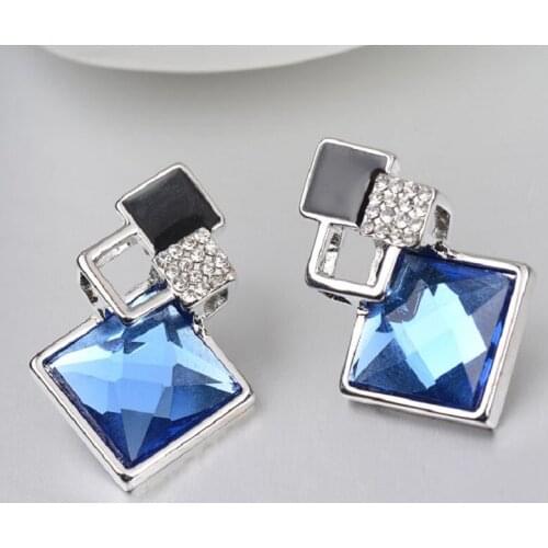 Blue Kiss The Fashion 2016 Chic Shimmer Plated Gold Bow Cubic Crystal Earrings Rhinestone Stud Earrings For Women