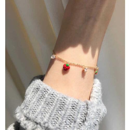 Strawberry Bracelet Girls Simple Sweet Love Heart Student Girl Friend Sister Chain Bracelet Fashion Crystal Korean Jewelry