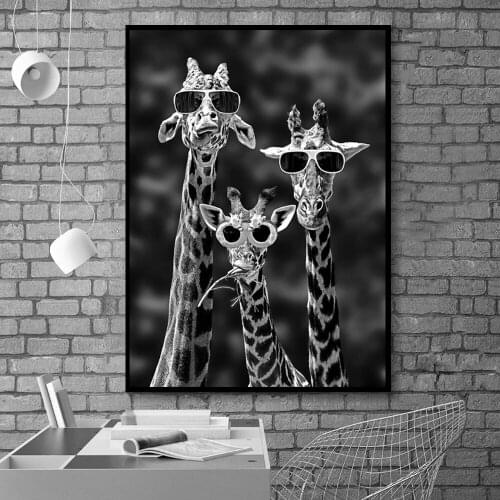 Black And White Animals Canvas Paintings Giraffes with Sunglasses on the Wall Art Posters And Prints For Living Room Zoo Decor