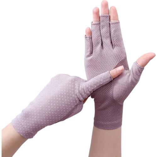 Women Half Fingers Gloves Summer Stretch Thin Semi-Finger Driving Gloves Anti-Slip Sunscreen Anti-UV Fingerless Glove Mittens