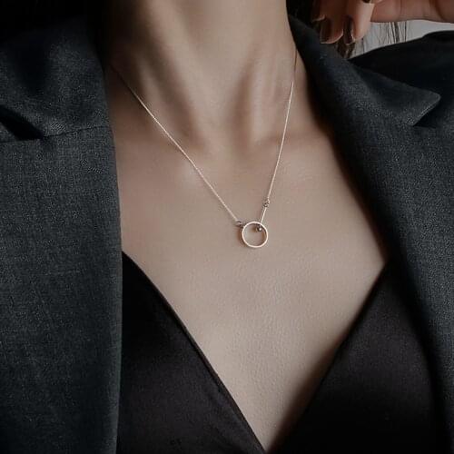 Tidal light luxury round ring design sense collarbone chain temperament simple INS cold fresh exquisite gifts