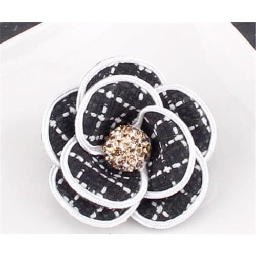 Luxury Crystal Flower Brooch Wool Cloth Lapel Pin Rhinestone Jewelry Women Wedding Hijab Pins Large Brooches For Women Brooches