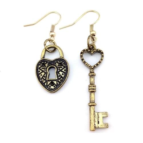 Women Special Store Retro Asymmetric Heart Key Lock Couple Drop Pendant Hanging Earrings Brincos Female Turkey Earing