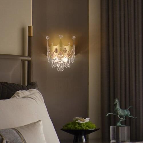Nordic Wall lamp Bedroom Bedside Lamp Aisle Crystal Background Wall Lamp Creative Modern Minimalist Home Living Room Wall Lamp