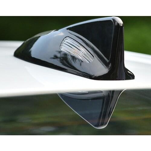 LED Signal Shark Fin Antenna Universal Upgraded FM Signal Amplifier Car Radio Roof Antenna Piano Paint For Audi A5 Focus Mk2