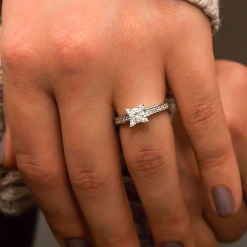 Ancl Round Zircon Cubic Zirconia Square Model Silver Lady Ring