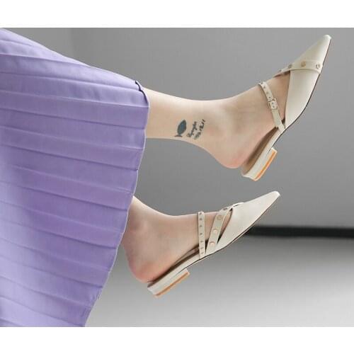 All-match Baotou half slippers female summer wear 2020 new slippers pointed wedge heel rivets sandals and slippers Z630