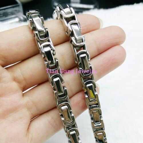 Granny Chic Silver Chains