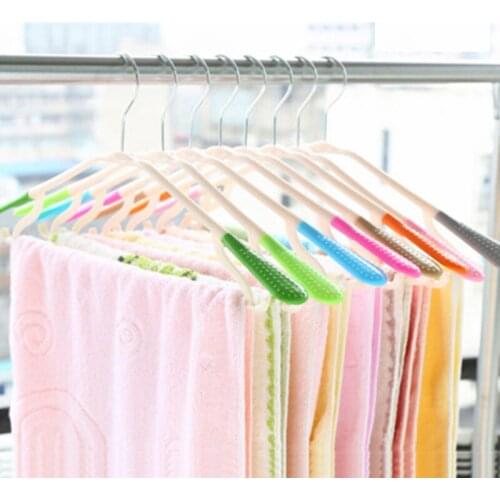 20 pcs/lot 41cm Quality Anti-skid Shoulder Seamless Clothes Hangers Plastic Dry-wet Coat Hanger with 360°Flexible Hook