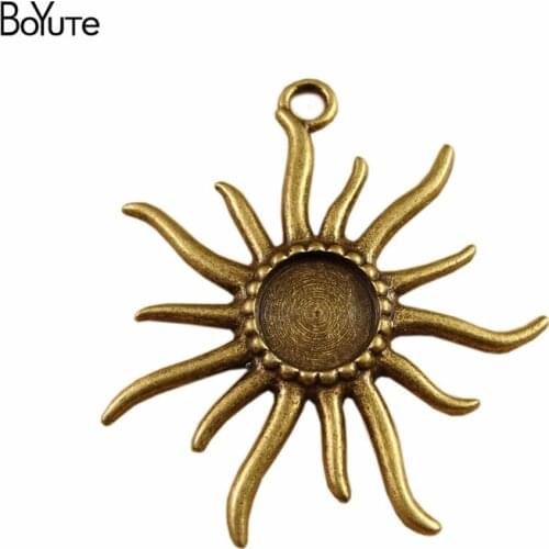 BoYuTe (30 Pieces/Lot) Cabochon 12MM Pendant Setting Wholesale Vintage Style Handmade Jewelry Bronze Pendant Blanks