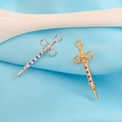 Doctor Nurse Personality Gold Silver Syringe Metal Enamel Brooch Medical Student Costume Backpack Fashion Trendy Jewelry Gift