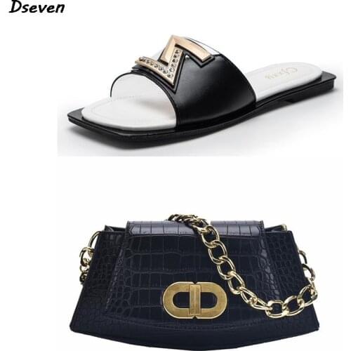 Flat Women Summer Slippers Shoes Designer Sandals Ladies Fashion Diamond Sandals Transparent Slippers Beach Shoes For Woman