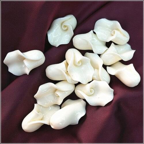 20pcs White Zantedeschia aethiopica flower beads 8x16mm Top fashion beads for bracelets designs jewelry findings