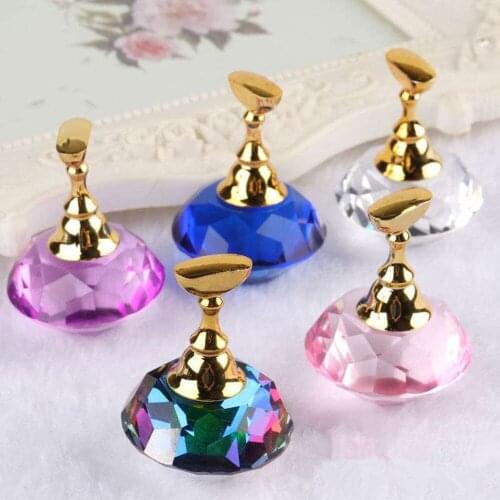 1Pc Magnetic Nail Holder + 5 Tips Practice Training Display Stand False Nails Holder UV Gel Polish Showing Shelf Crystal Design