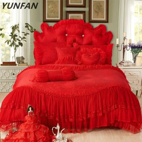 4Pcs red pink Jacquard Cotton Luxury wedding Bedding Set King Queen Bed Set Lace Duvet Cover Bed skirt Pillowcase bedclothes