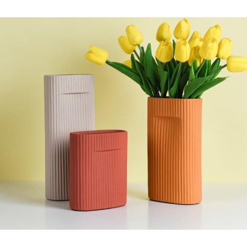 Modern Simple Ceramic Vase Ornaments Creative Exhibition Hall Porch Flower Device Soft Decoration Model Room Home Accessories