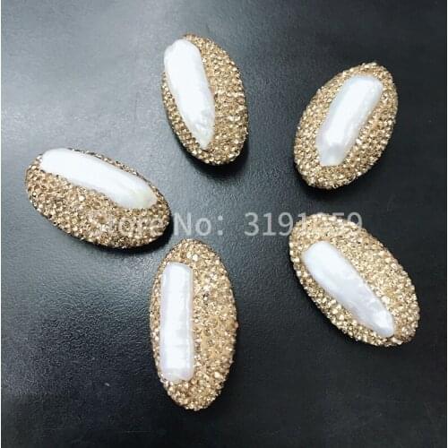 In 2018, fashionable Europe and America exquisite luxury temperament elliptical pearl ornament