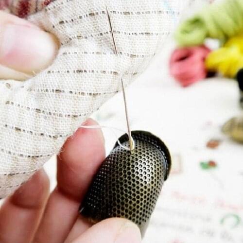 New Retro Handworking Sewing Thimble Finger Protector Needlework Metal Brass Sewing Thimble Sewing DIY Apparel Tools Accessories