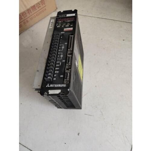 MDD-077SD SERVO DRIVER , used in good condition . 80% appearance new , good working , free shipping
