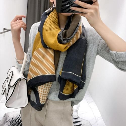 Designer Brand Luxury Women Scarf Beach Shawl Cotton Linen Lady Fashion Scarves Wrap Hijab Muffler Soft Pashminas Bandanna