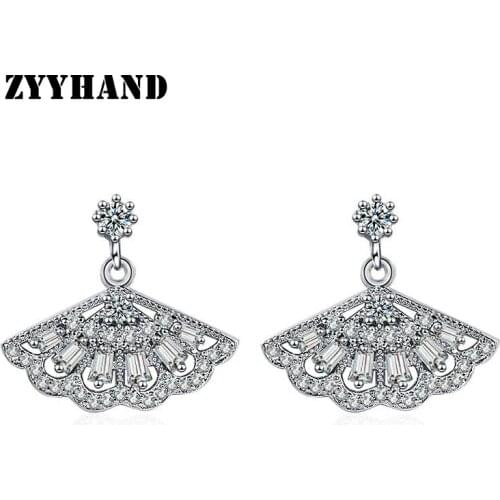 Platinum-Plated Clean Stone Women Stud Earring Girl Romantic Wedding Cubic Zirconia Lady Ear Jewelry