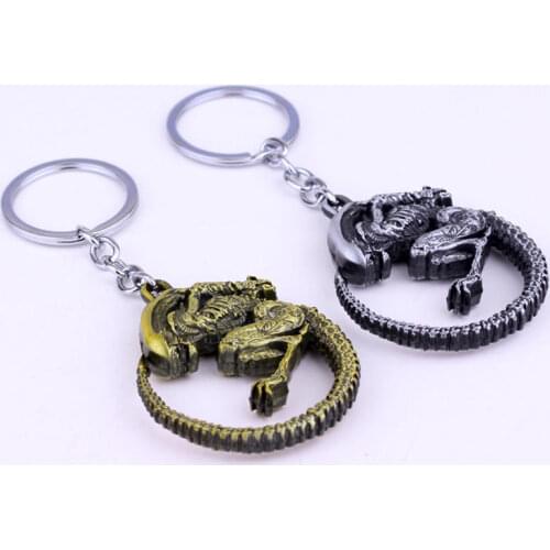Dongsheng Men Cool Jewelry Game Aliens Predator AVP Keychain Alien Queen pendant keyring Accessories Key Chains For Fans Gift