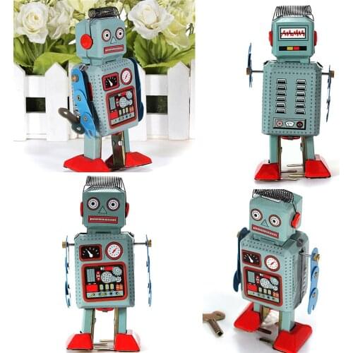 Vintage Mechanical Radar Robot Tin Toy Retro Vintage Gift Kids Children Toys With Key Clockwork Wind Up Toys Walking 12*7*4 CM