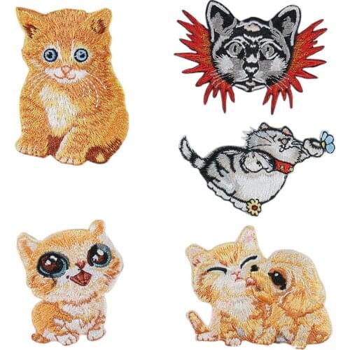 Dogs Cartoon Animals Fabric parches Embroidery Iron On Patches For Clothing Bag DIY Decoration Clothes Stickers Applique Badges