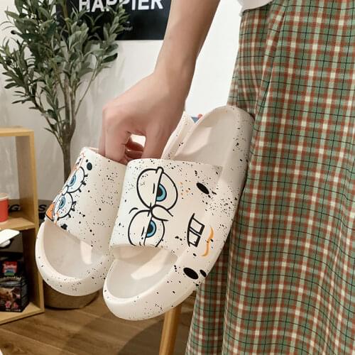 Home Slippers New 2021 Summer Kawaii Shoes Soft Bottom Bathroom Non-slip Print Womens Slates Leisure Anime Beach Sandals