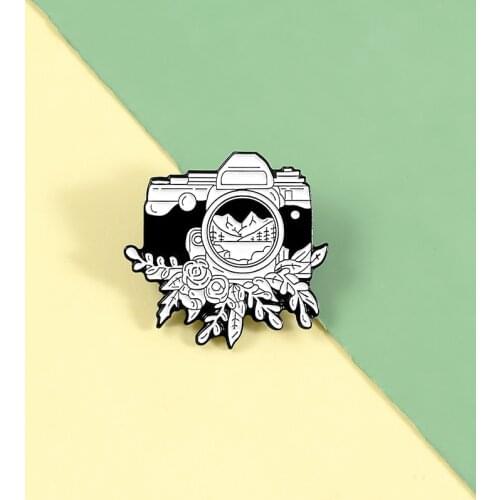 Enamel Brooch Ink Camera Pin Backpack Clothes Metal Badge Lapel Pins Popular Pins Jewelry Gift For Who Like Travel Photography
