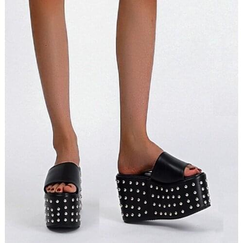 NEW Women Shoes Ladies Slippers Girls Wedges Flip Flops Sandals Heels Outdoor Slippers Beach Shoes Woman Zapatos Mujer Wedges