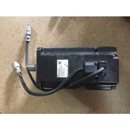 SGMAH-04AAA2C servo motor , used in good condition . 80% appearance new , good working , free shipping