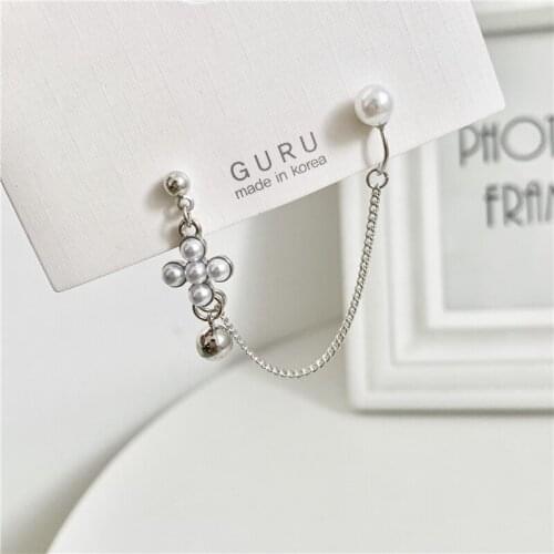 1pcs Sale Earrings 2020 Fashionable New Temperament Earrings Wild Trend One-piece Chain Pearl Earrings Womens Clothing