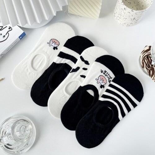 5 pairs of 5 colors summer new style pure cotton ladies invisible shallow mouth cute calf striped cartoon black and white socks