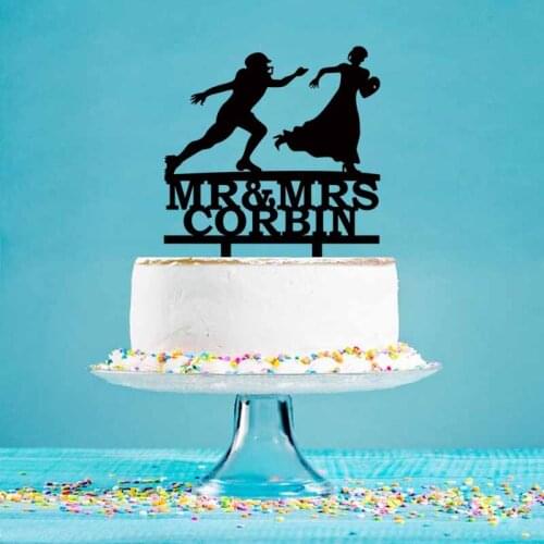Custom Mr Mrs Name Bride & Groom Play American Football Cake Topper For Football Fans Wedding Cake Decoration Topper YC054
