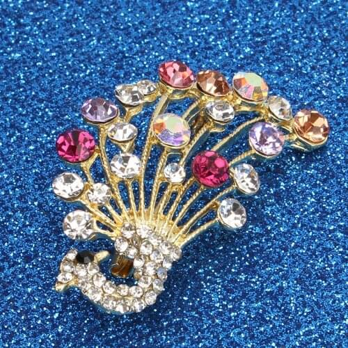 Rhinestone Peacock Brooch Pin Bouquet 2020 Pearl Wedding Bridal Decor Chic Brooches Christmas Jewelry Brooches Broche