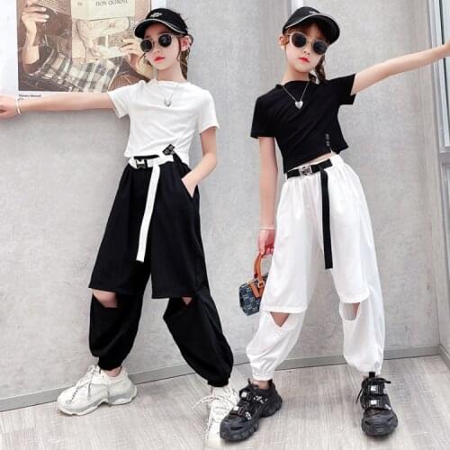 Girls' summer thin, western style, new style, fashionable, big childrens broken hole leisure sports suit