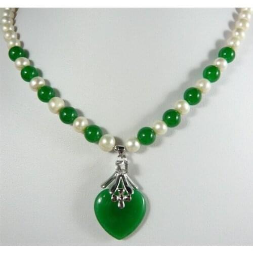 Pretty 7-8mm mixed white pearl green jade bead green heart jade pendant necklace