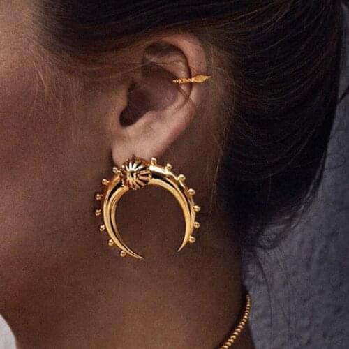 Geometric Exaggerated Punk Metal Moon Earrings Personality Crescent Moon Earring